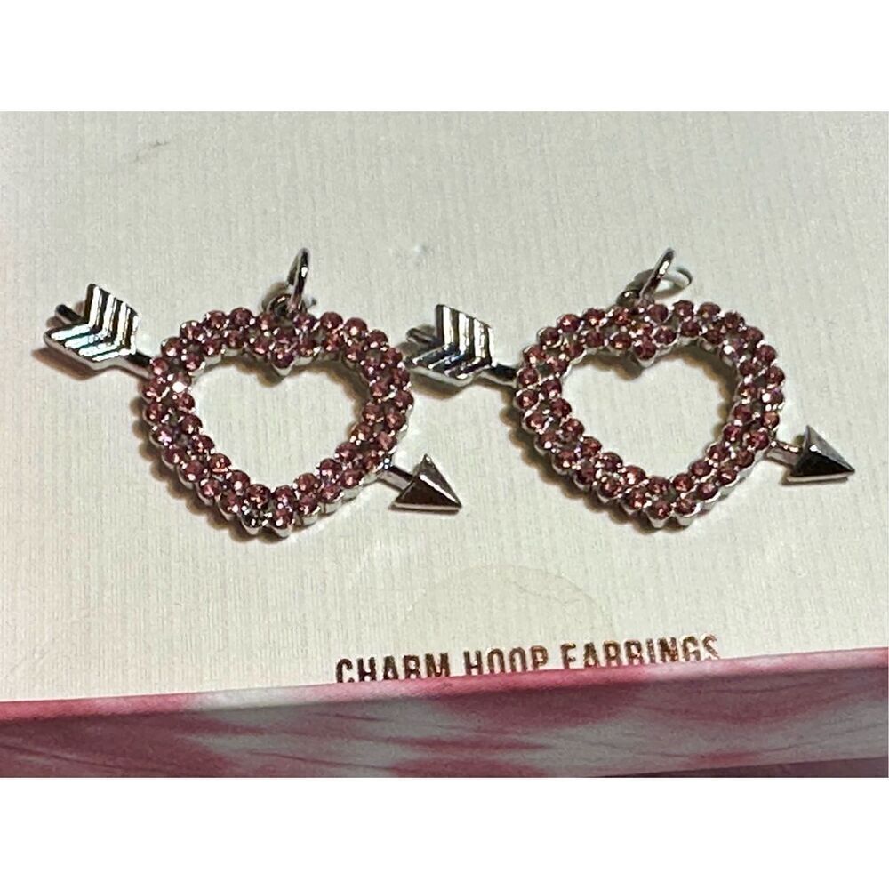 Steve Madden NWT jewelry gift set charm hoop earrings - Picture 4 of 7